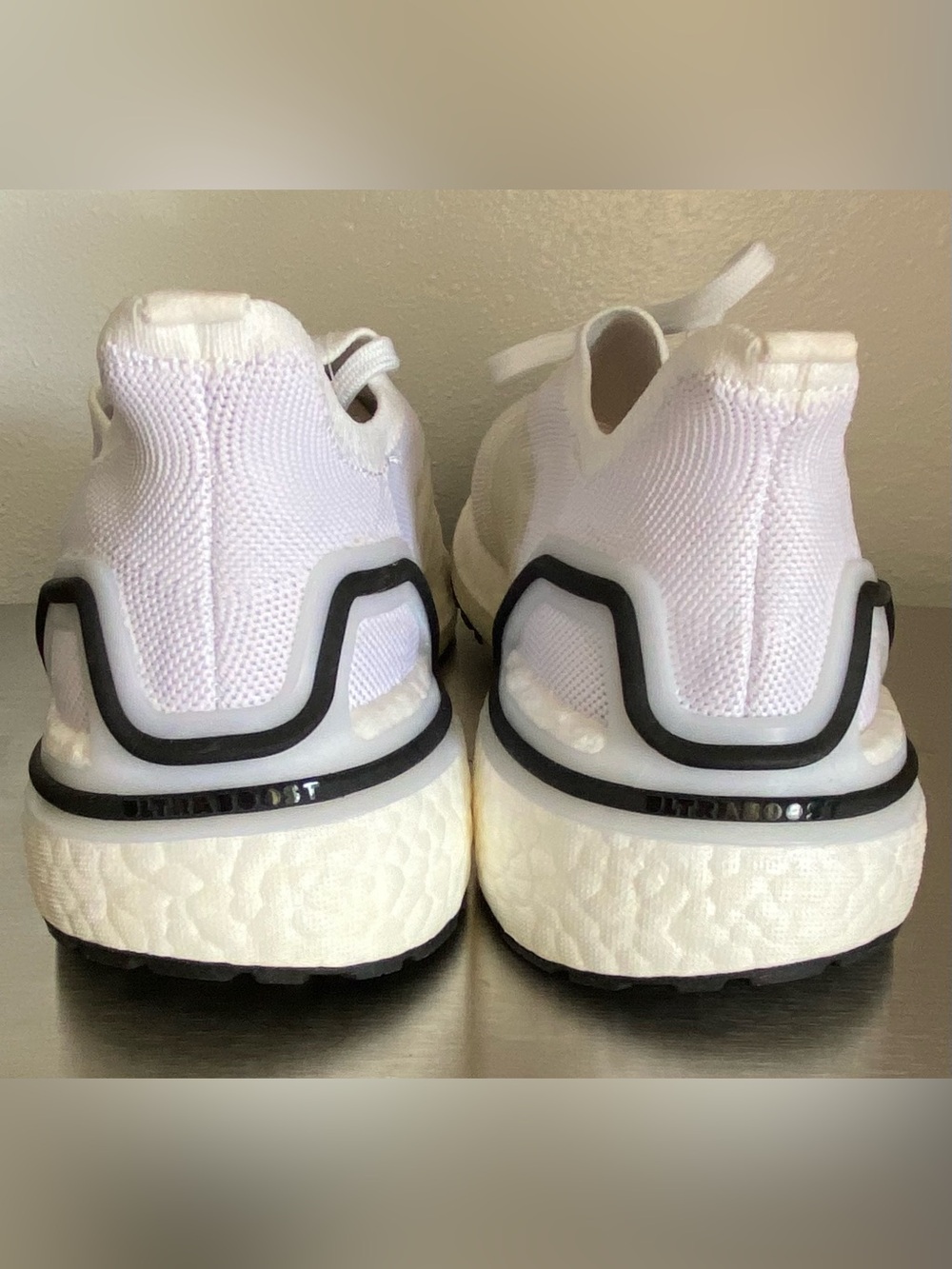 NEW-ADIDAS WOMENS SUPER LIGHTWEIGHT ATHLETIC RUNNING SHOE - Picture 3 of 15
